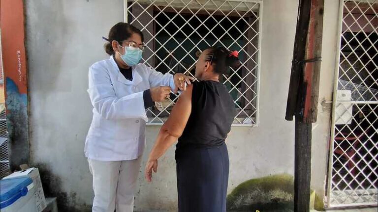 Continúan las jornadas de  vacunación contra la Covid -19