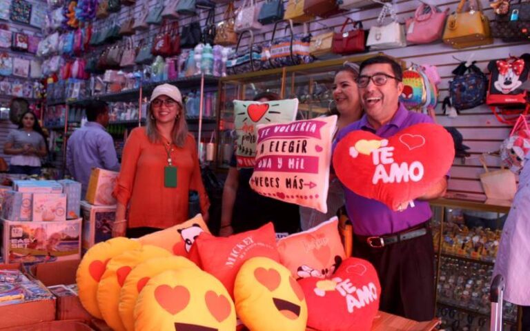 Mercado Oriental abastecido y con promociones para celebrar este 14 de febrero