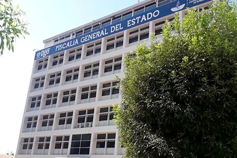 Ordenan el arresto de 7 implicados por crisis de meningitis en México