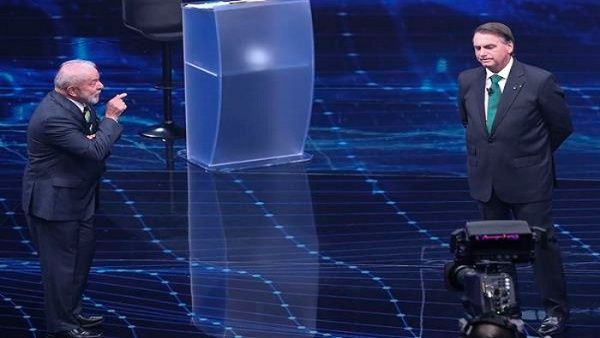 Candidatos presidenciales de Brasil participan en su primer debate