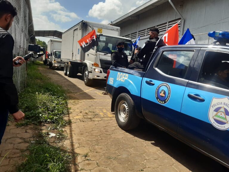 Sale primera caravana de juguetes hacia zonas lejanas del país