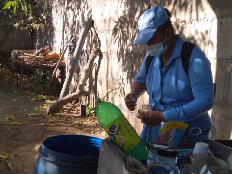 Realizan jornada de lucha anti epidémica en el barrio San Isidro